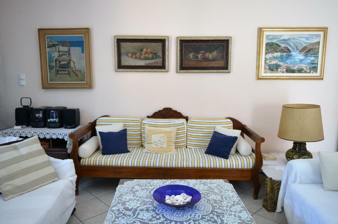 ואטי Villa Marika מראה חיצוני תמונה